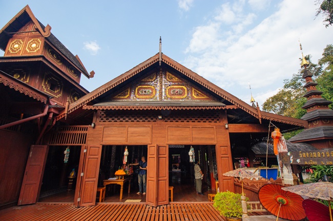 Things to do in Phrae, Thailand: Teak meets Burmese at Wat Chom Sawan