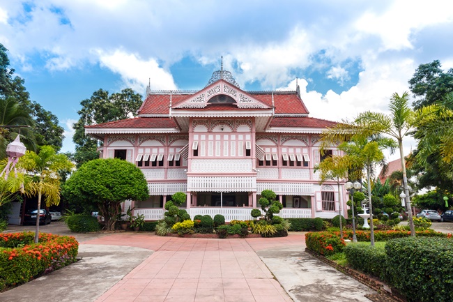 Things to do in Phrae, Thailand: Vongburi House looking sweet