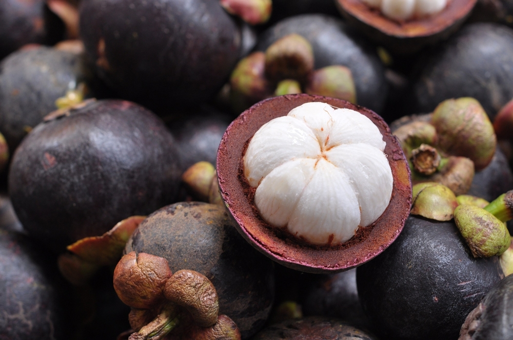 Things to do in Rayong, Thailand: Mangosteens, the queen of Thai fruit