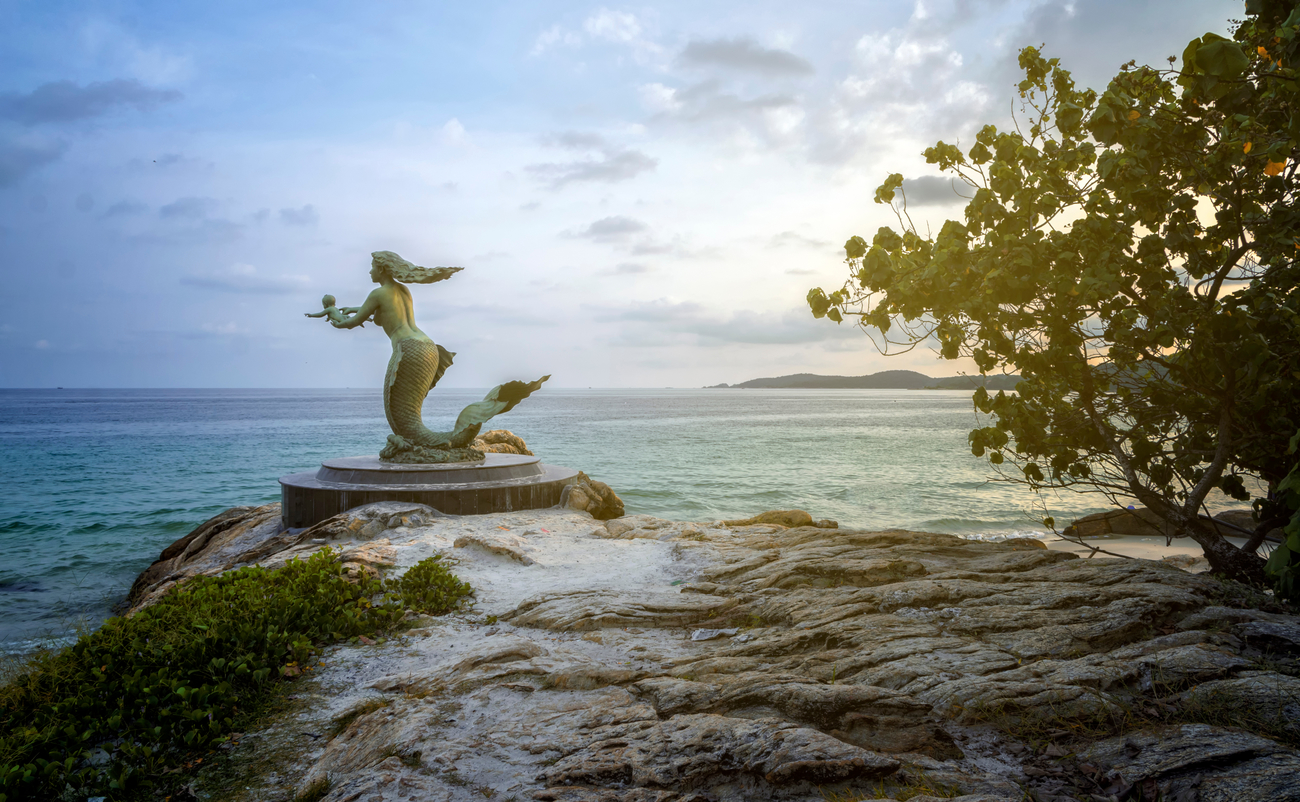 Things to do in Rayong, Thailand: Mermaid statue on Koh Samet