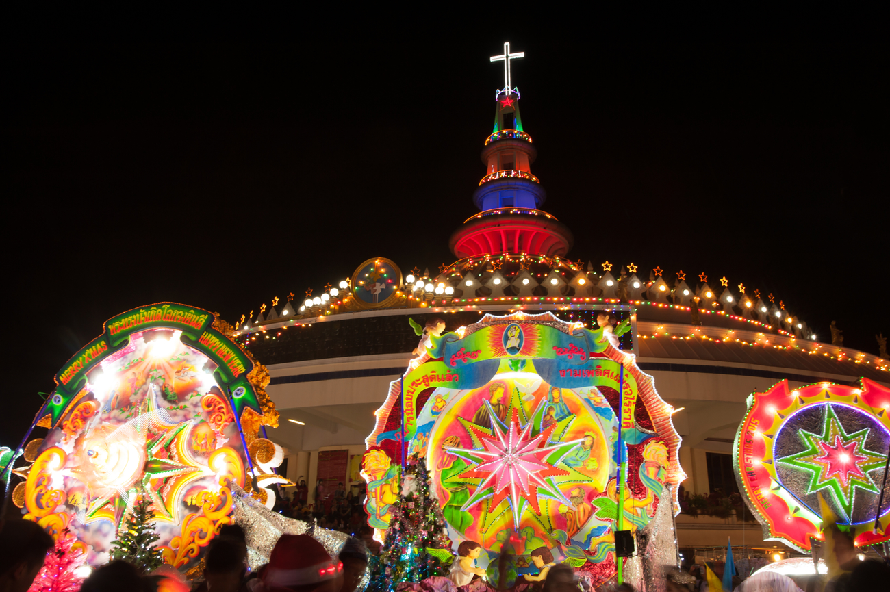 Things to do in Sakon Nakhon, Thailand: All is bright during Tha Rae Christmas Star Festival