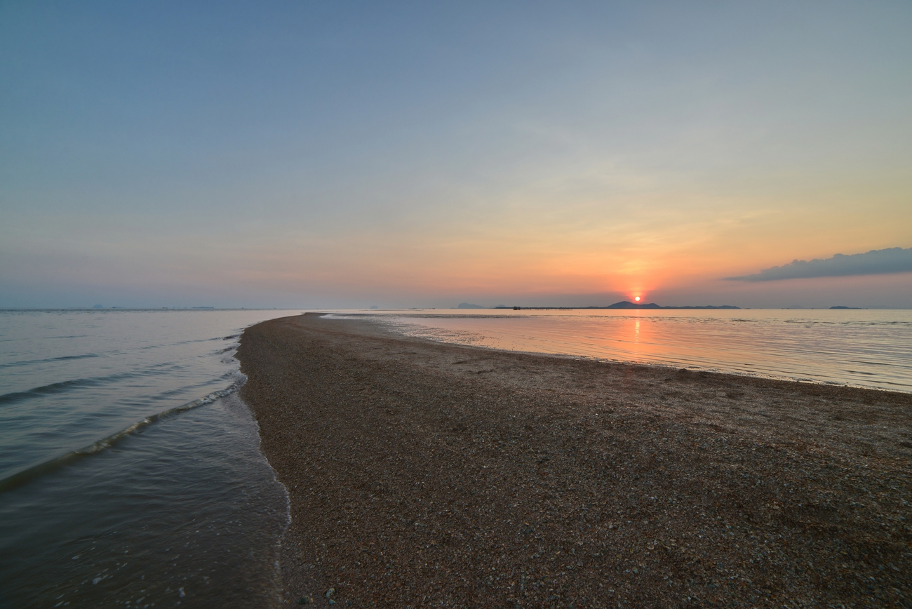 Things to do in Satun, Thailand: Moses meets dragon