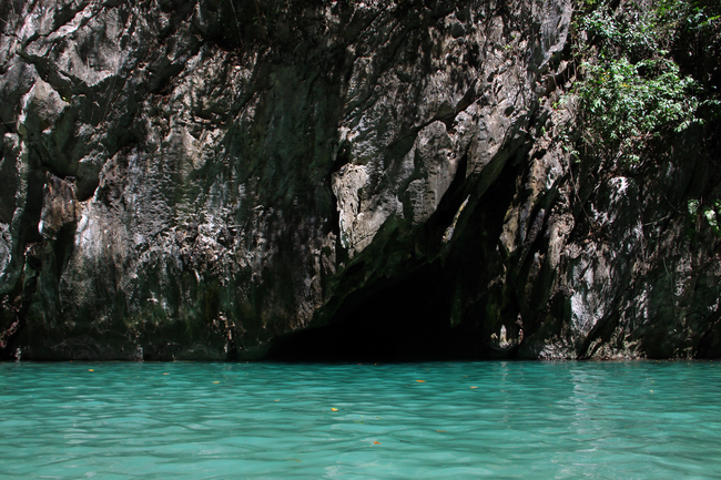 Things to do in Trang, Thailand: The entrance of Morakot Cave near Koh Mook