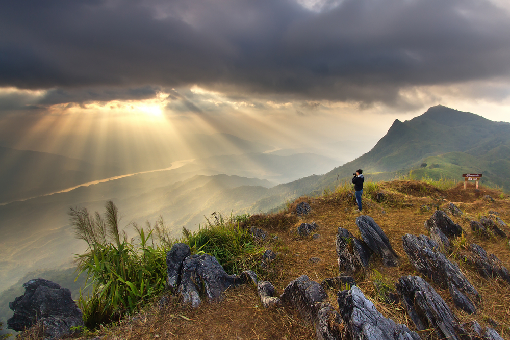 Things to do in Chiang Rai, Thailand: Dramatic Doi Pha Tang