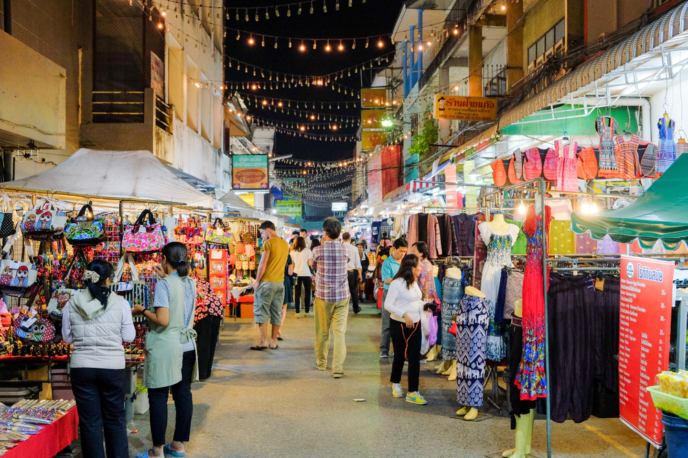 Things to do in Chiang Rai, Thailand: Night shopping at Chiang Rai Night Bazaar