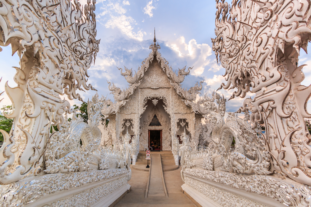 Things to do in Chiang Rai, Thailand: The gateway to heaven at the White Temple (Wat Rong Khun)
